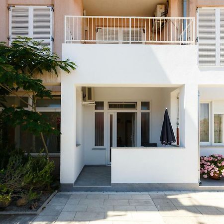 Apartment Rosemary 24 Krk Town Bagian luar foto