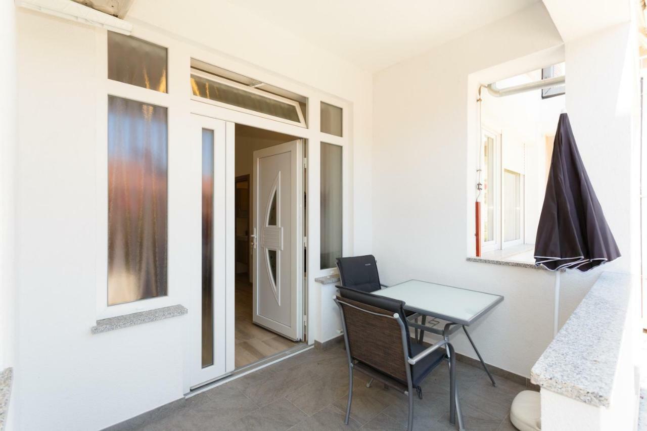 Apartment Rosemary 24 Krk Town Bagian luar foto