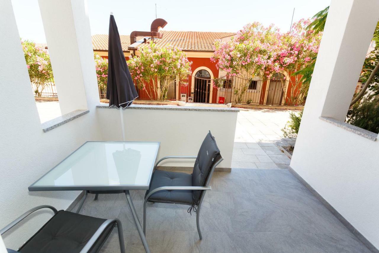 Apartment Rosemary 24 Krk Town Bagian luar foto