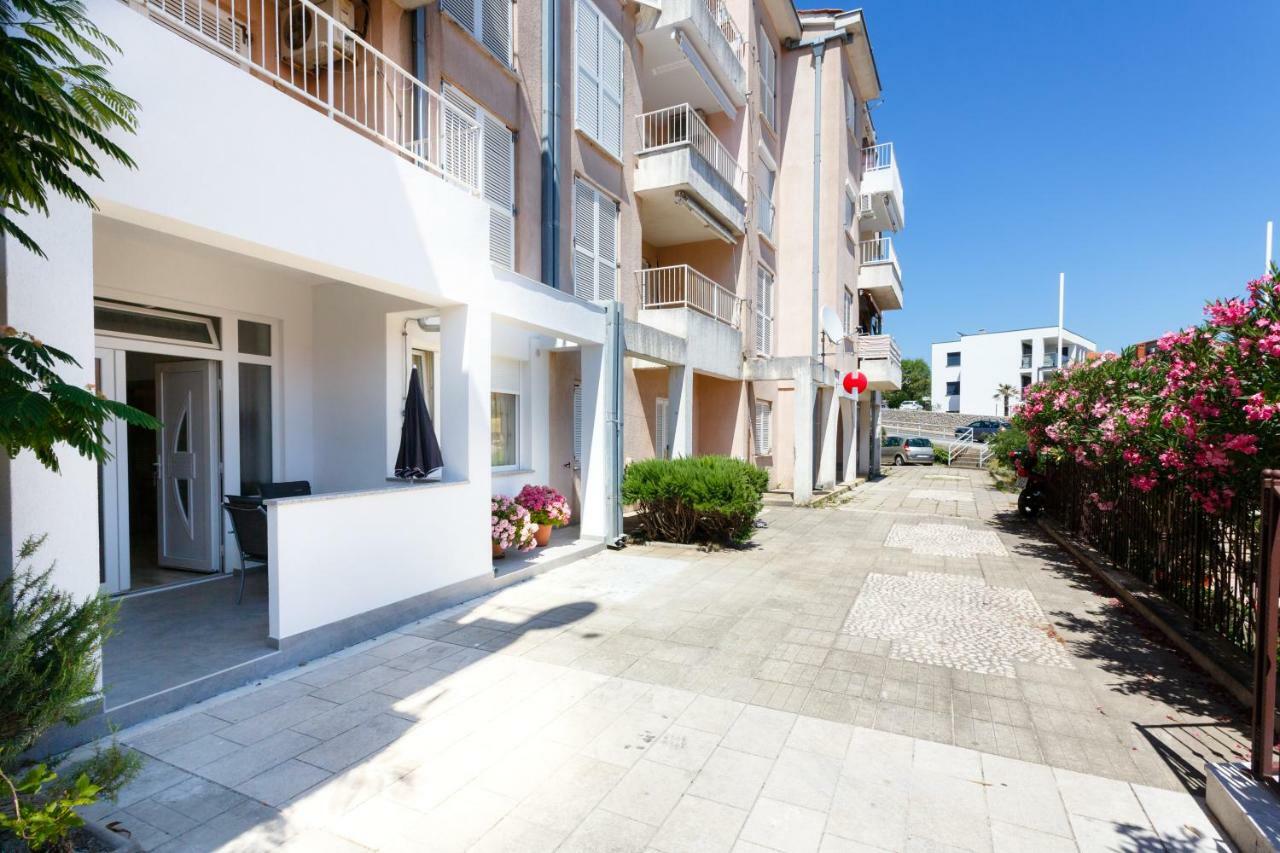 Apartment Rosemary 24 Krk Town Bagian luar foto
